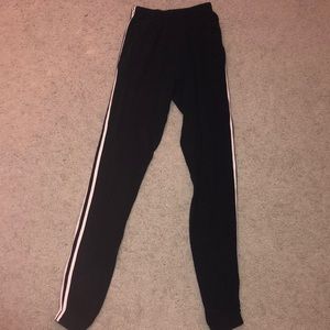 BRANDY MELVILLE SWEATPANTS